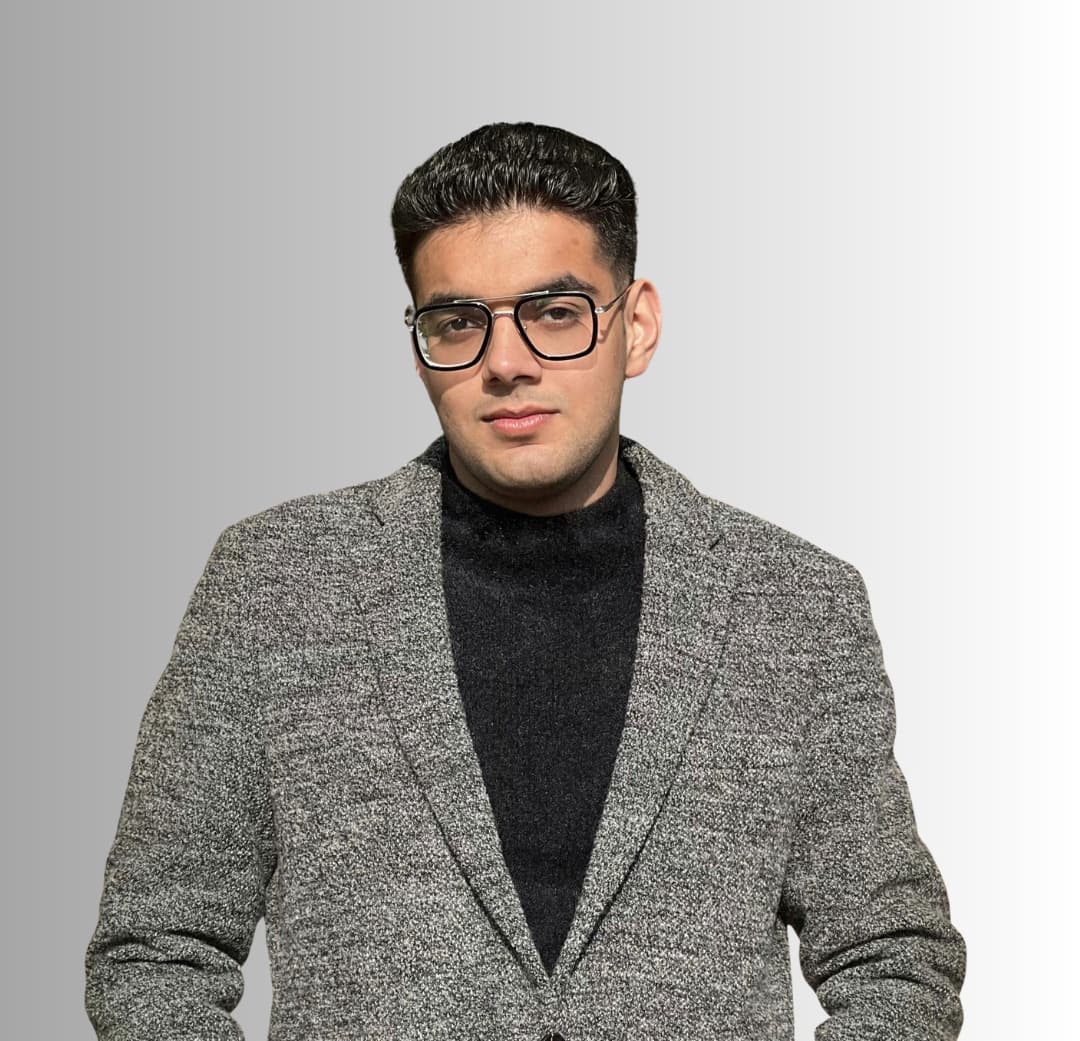 Ubaidullah Bin Yasir, founder of GrowPlants PK